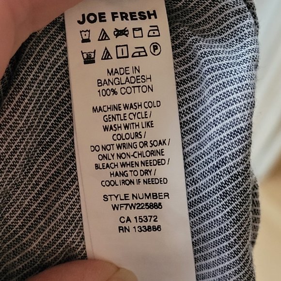 Joe Fresh - Christmas Red Plaid Shirt - Size XL - Like New - Picture 5 of 6